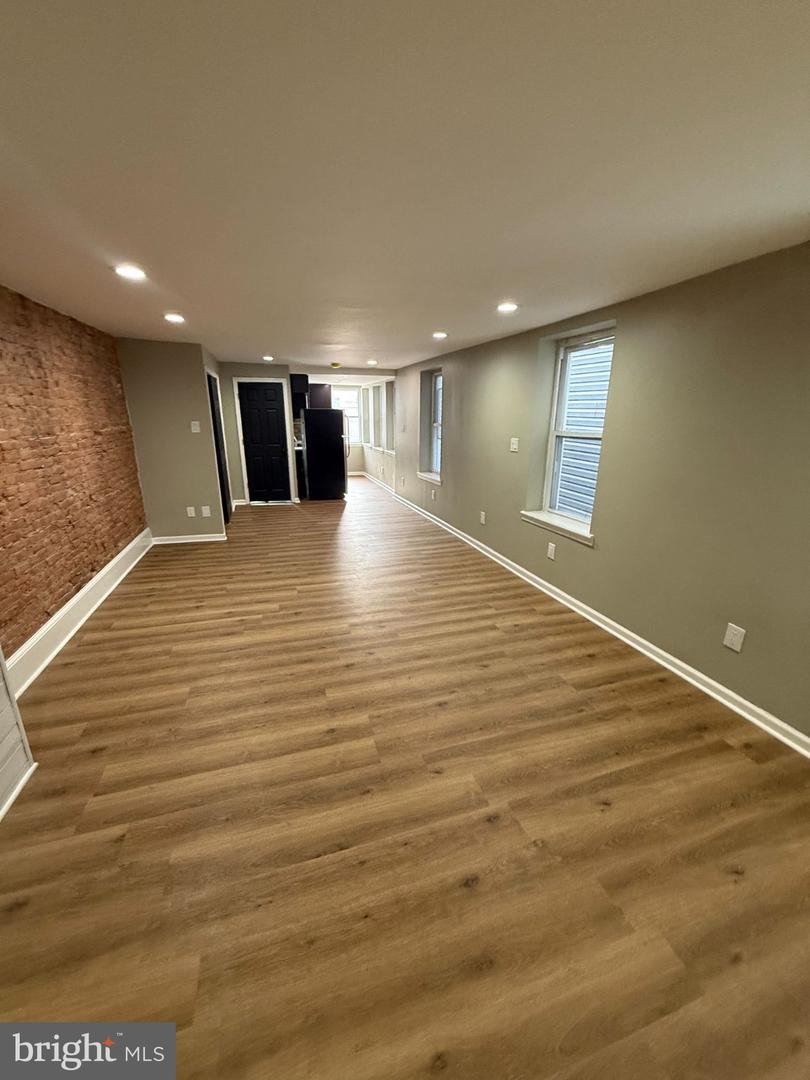 1714 W Girard Ave #3 Property Photo 3
