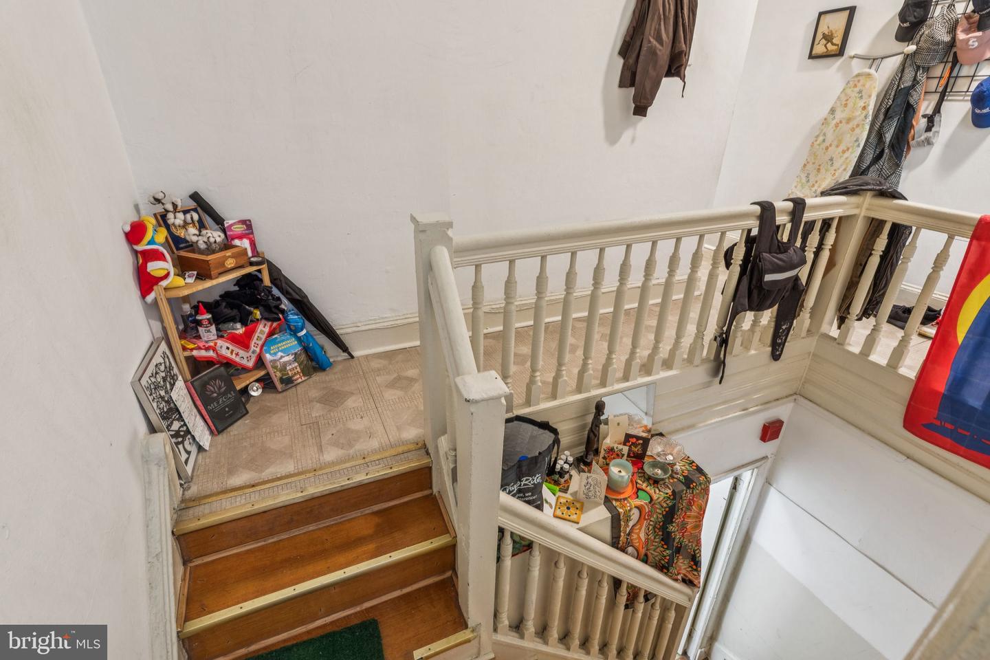 4714 Woodland Ave Property Photo 6