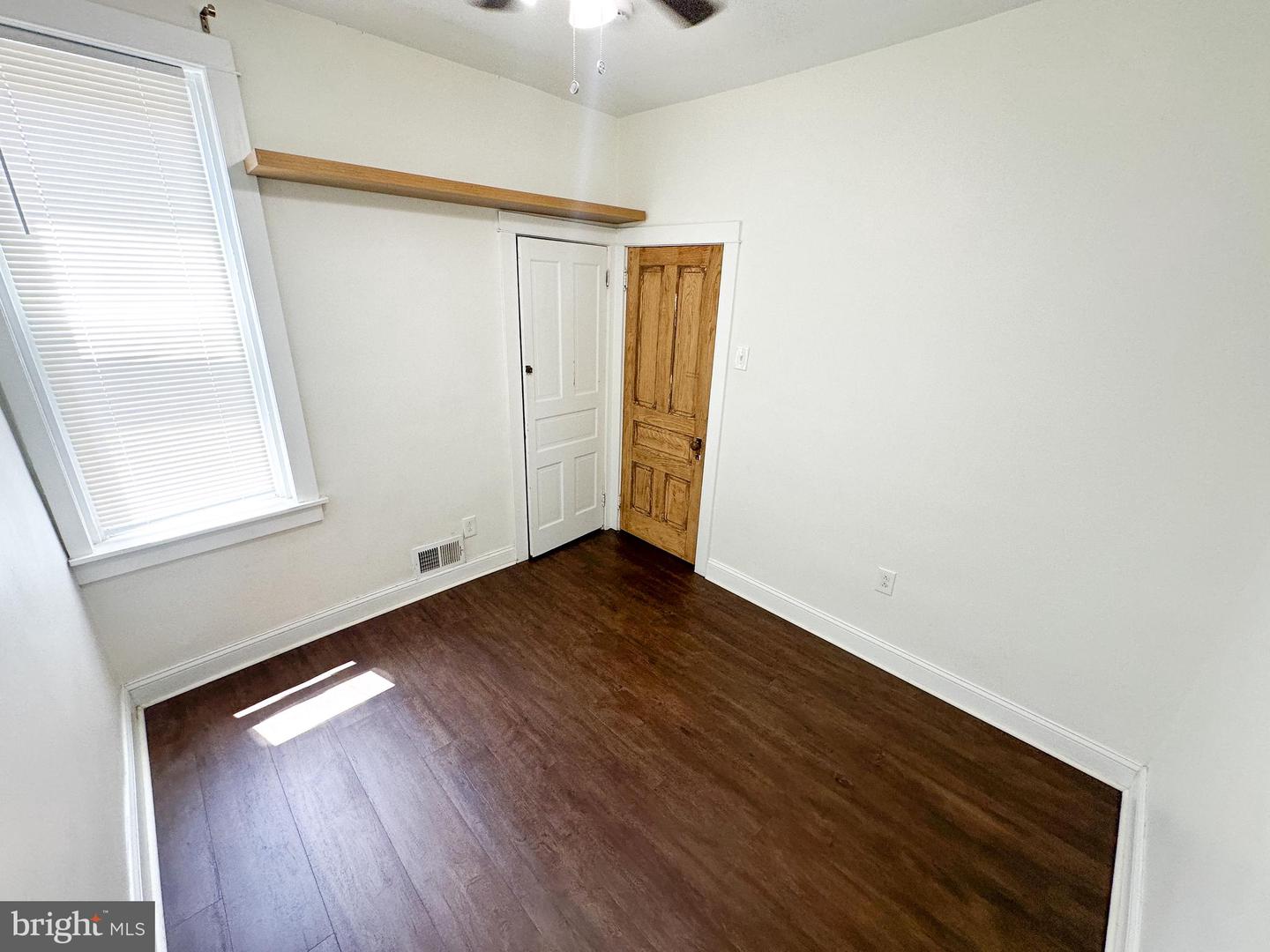 2406 E Allegheny Ave Property Photo 16