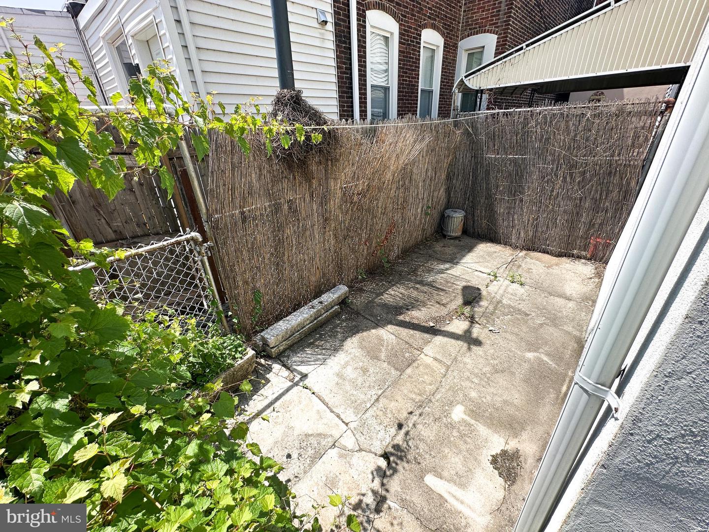 2406 E Allegheny Ave Property Photo 23