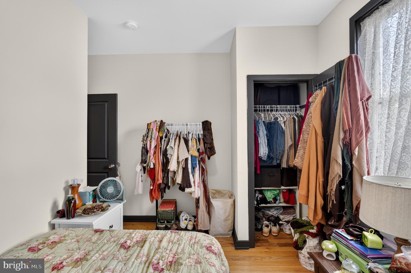 1726 Arlington St Property Photo 5