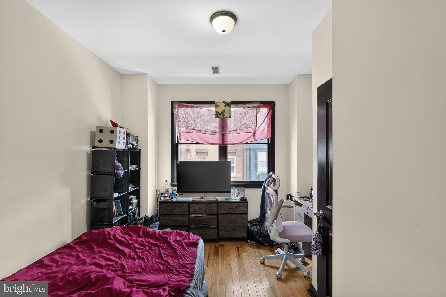 1726 Arlington St Property Photo 7