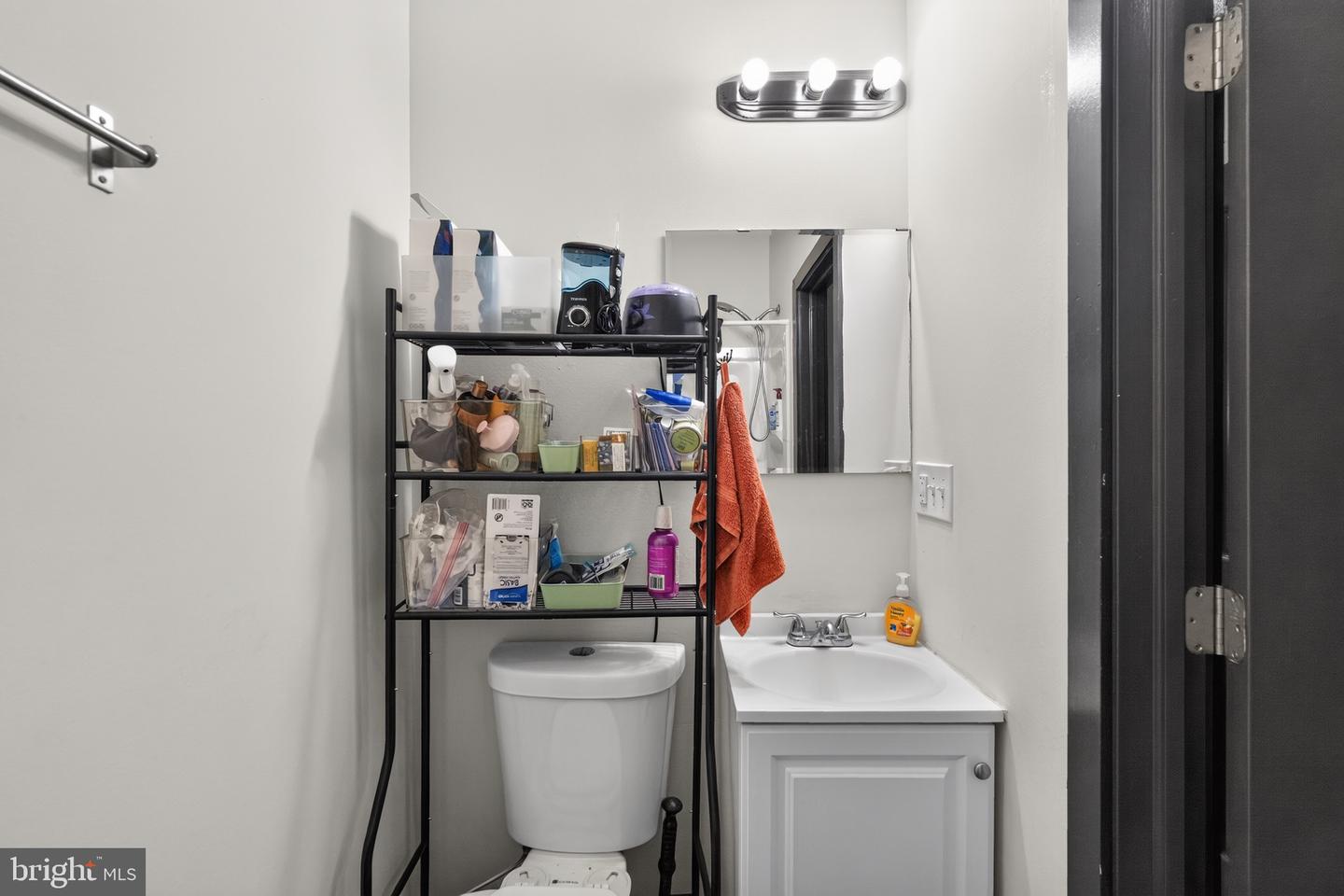1726 Arlington St Property Photo 10
