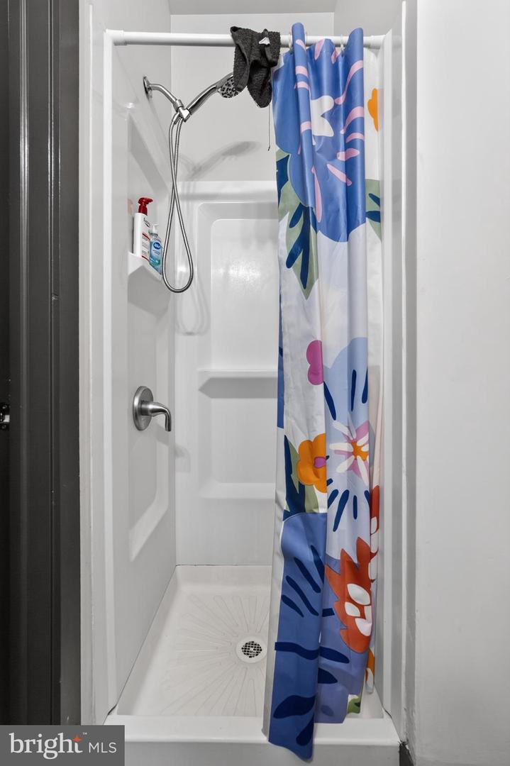 1726 Arlington St Property Photo 12