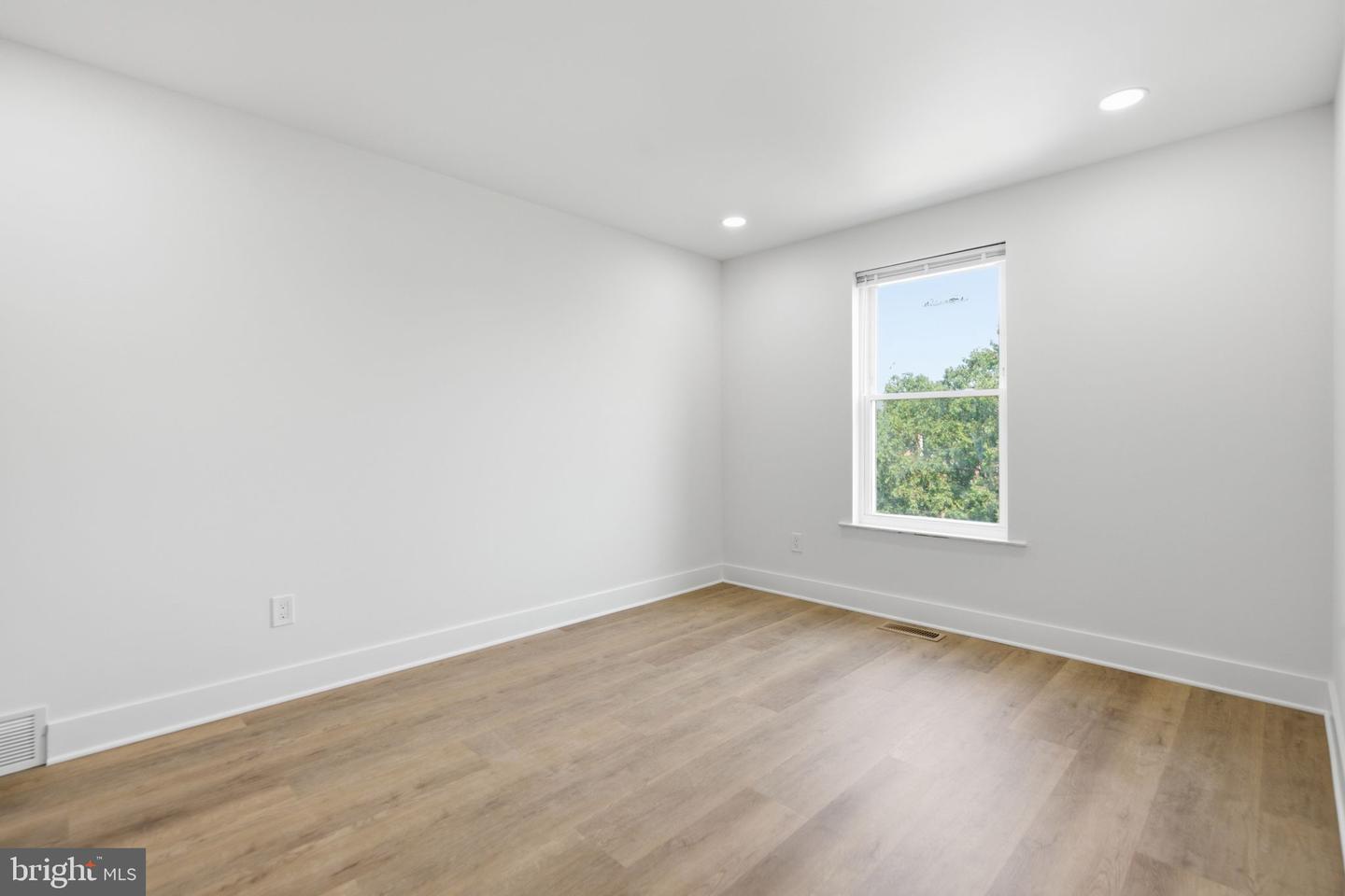 223 Parkdale Rd Property Photo 20