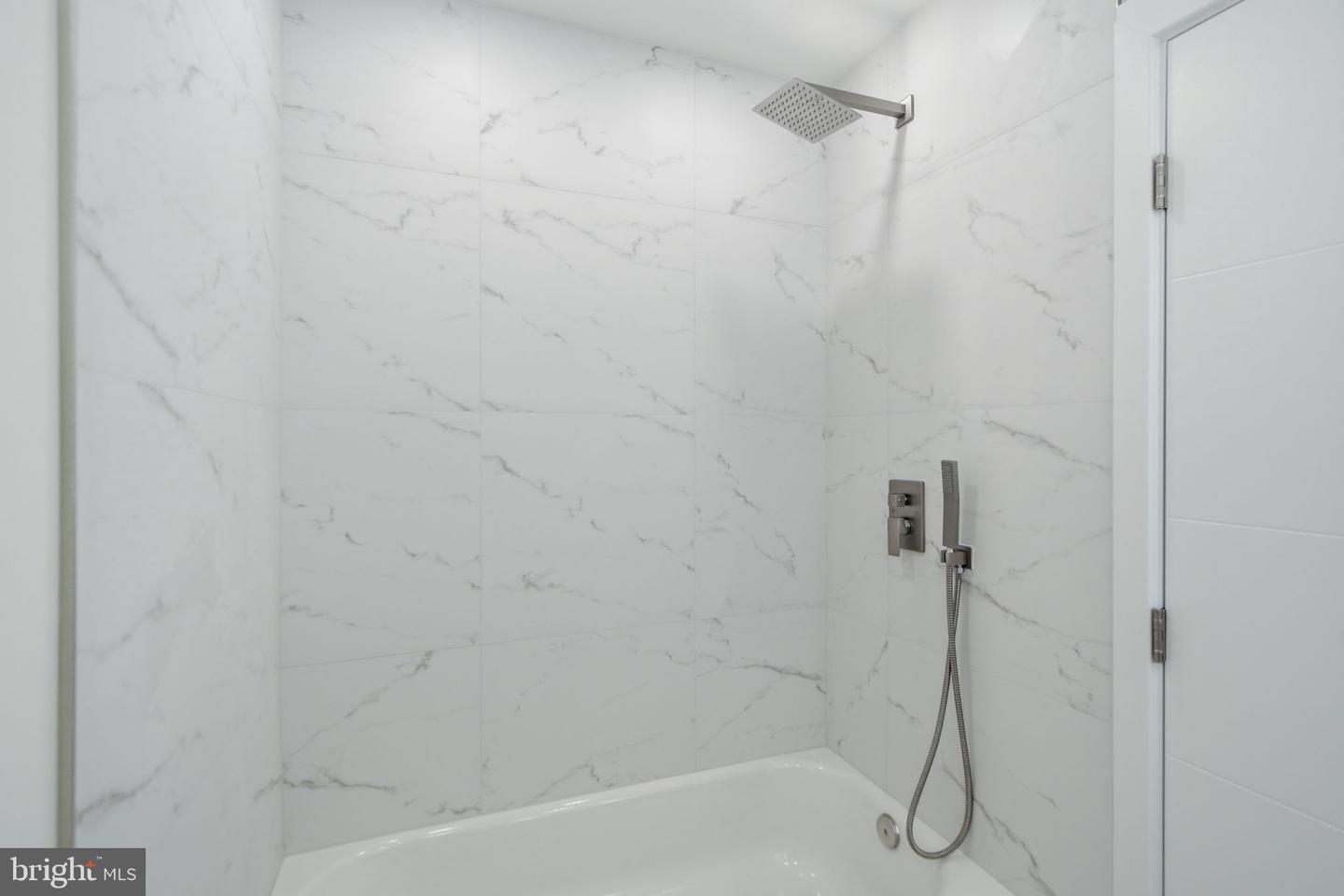 223 Parkdale Rd Property Photo 24