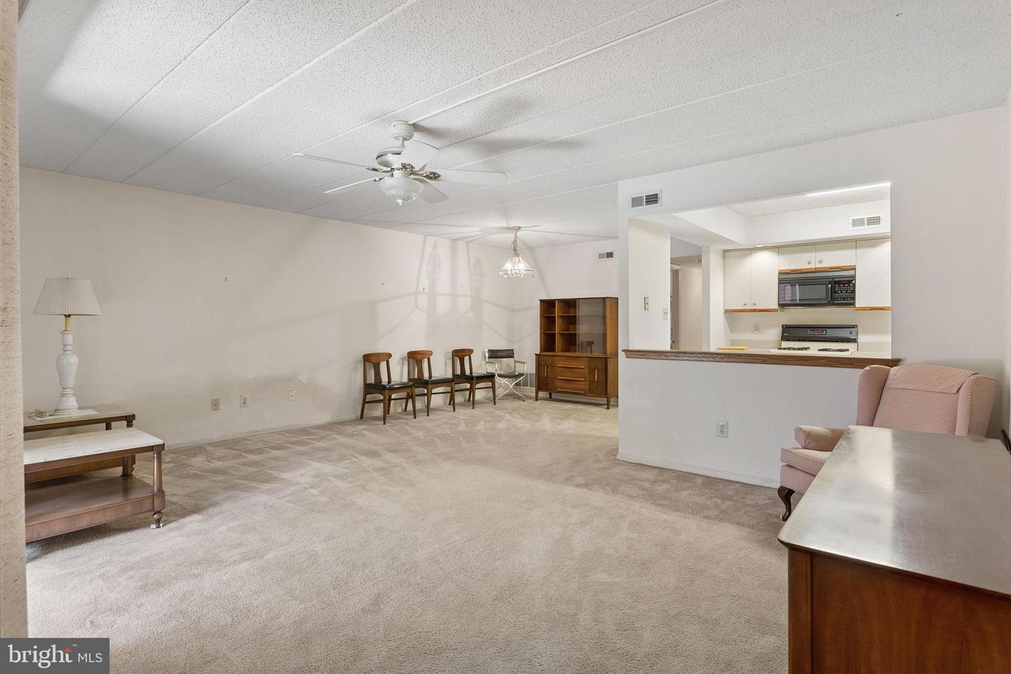 2015-00 Welsh Rd #c35 Property Photo 4