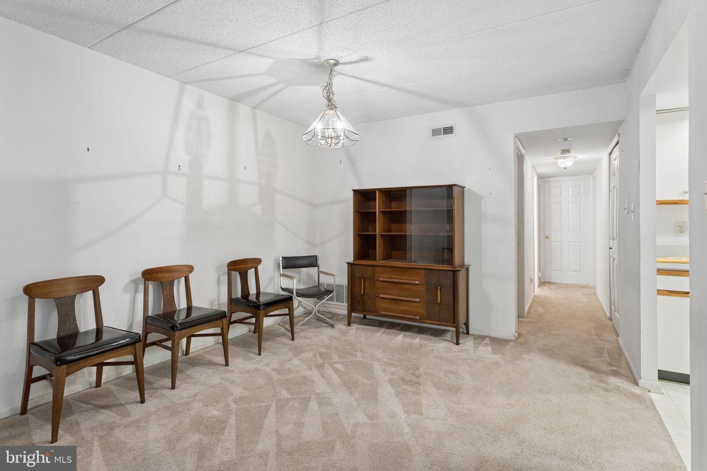 2015-00 Welsh Rd #c35 Property Photo 6