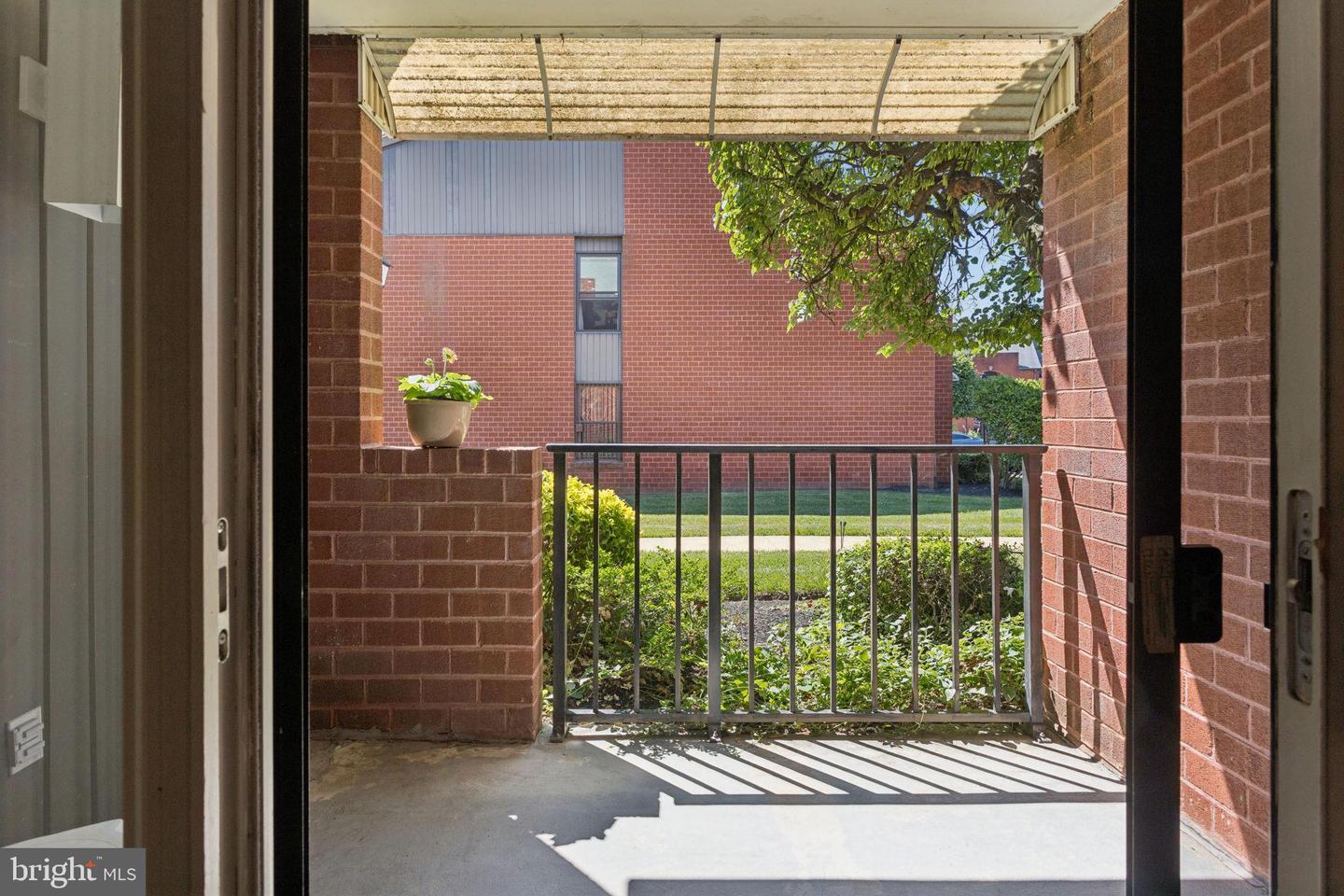 2015-00 Welsh Rd #c35 Property Photo 11