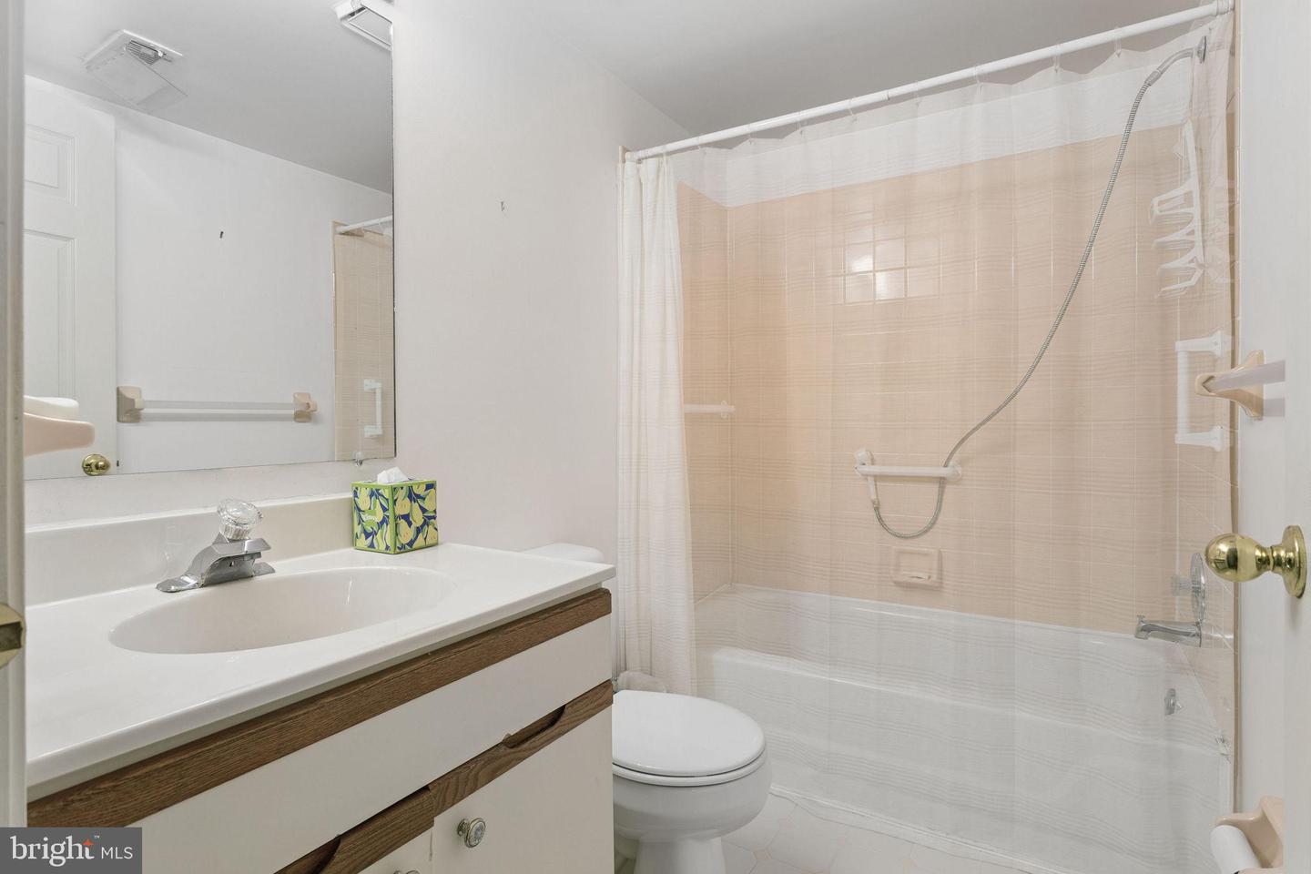 2015-00 Welsh Rd #c35 Property Photo 16