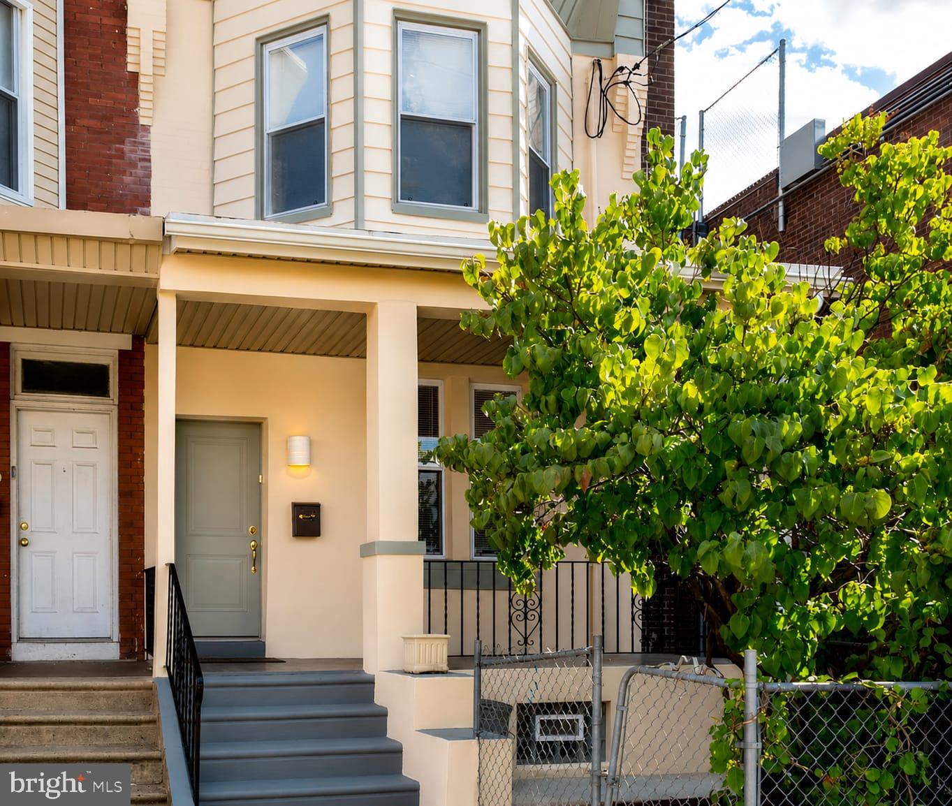 5148 SANSOM ST Property Photo 1