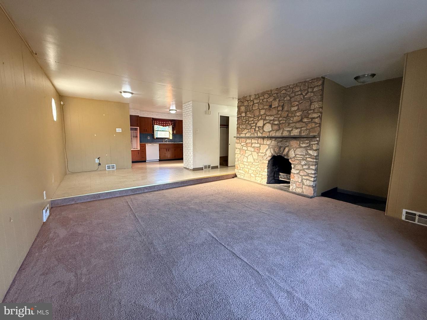 9612 Hilspach St Property Photo 15