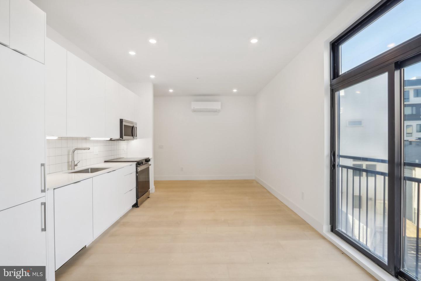 2406 Frankford Ave #2e Property Photo 10