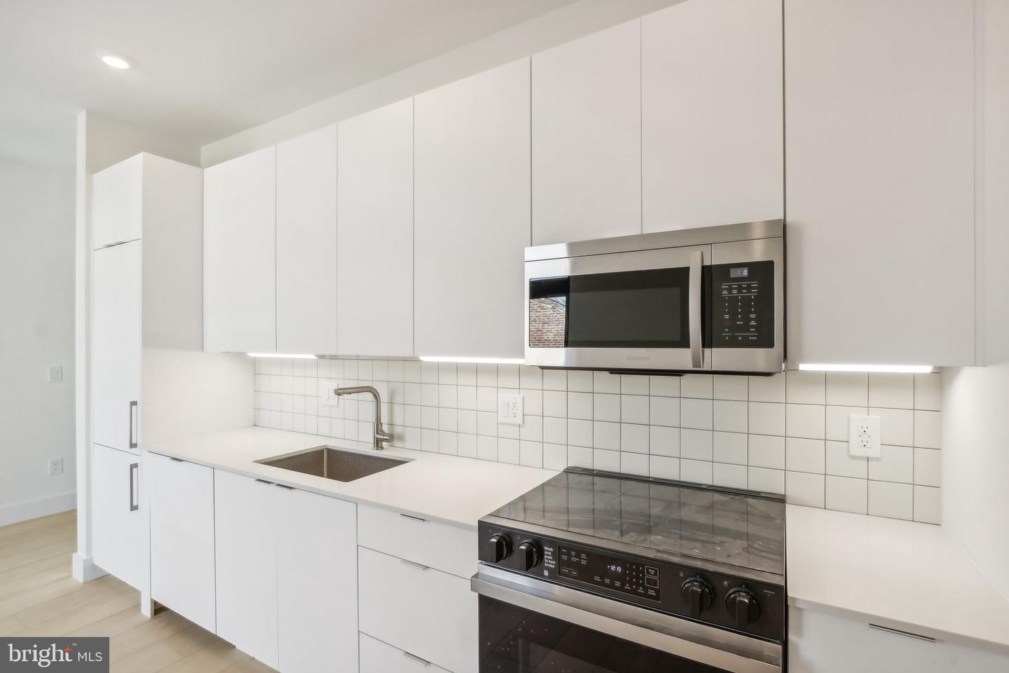 2406 Frankford Ave #2e Property Photo 12