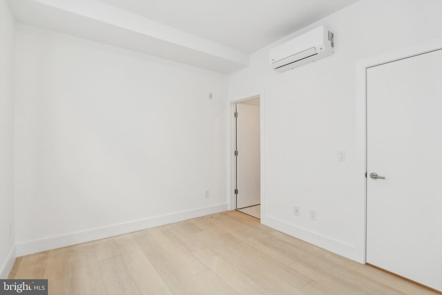 2406 Frankford Ave #2e Property Photo 13