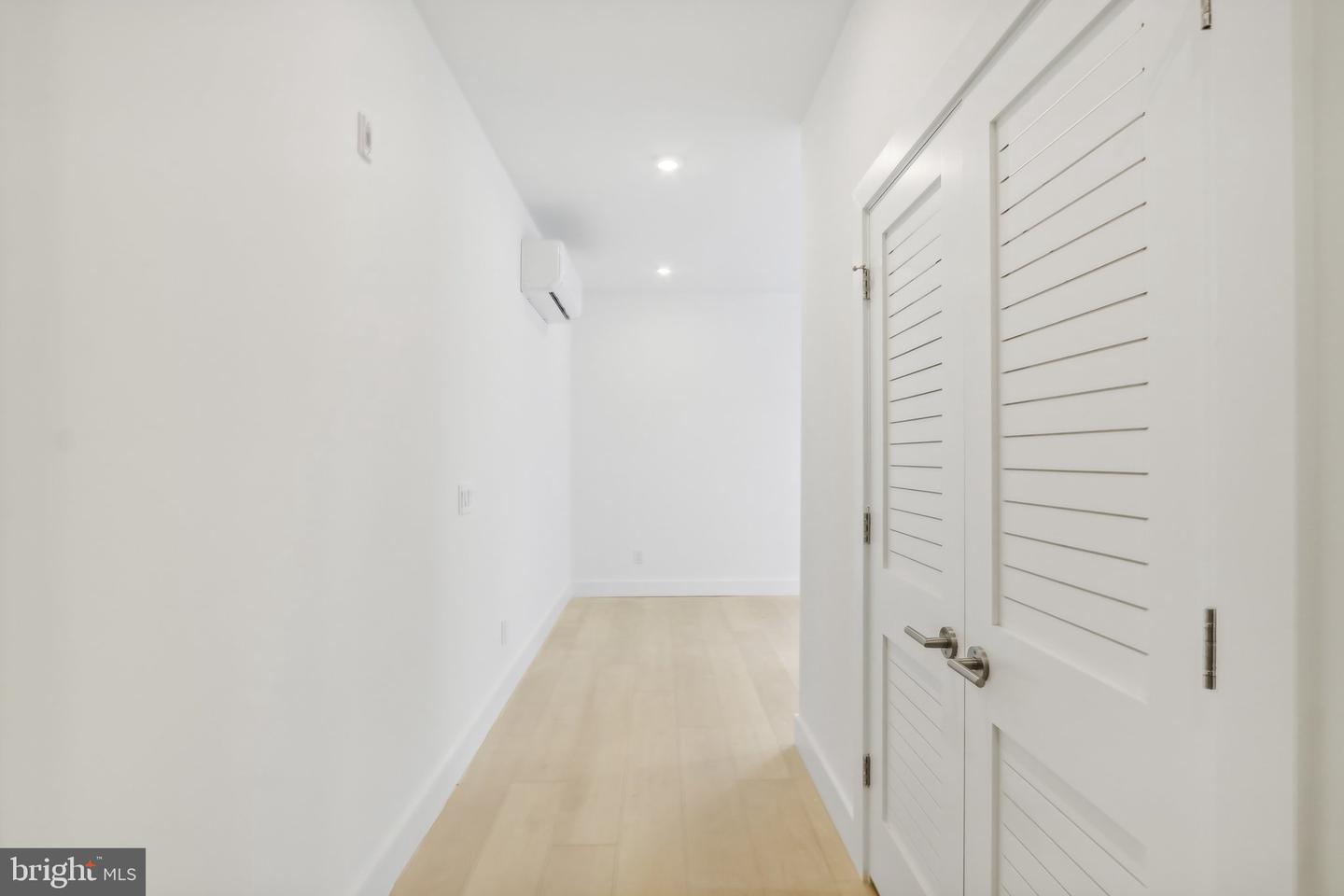 2406 Frankford Ave #2e Property Photo 19