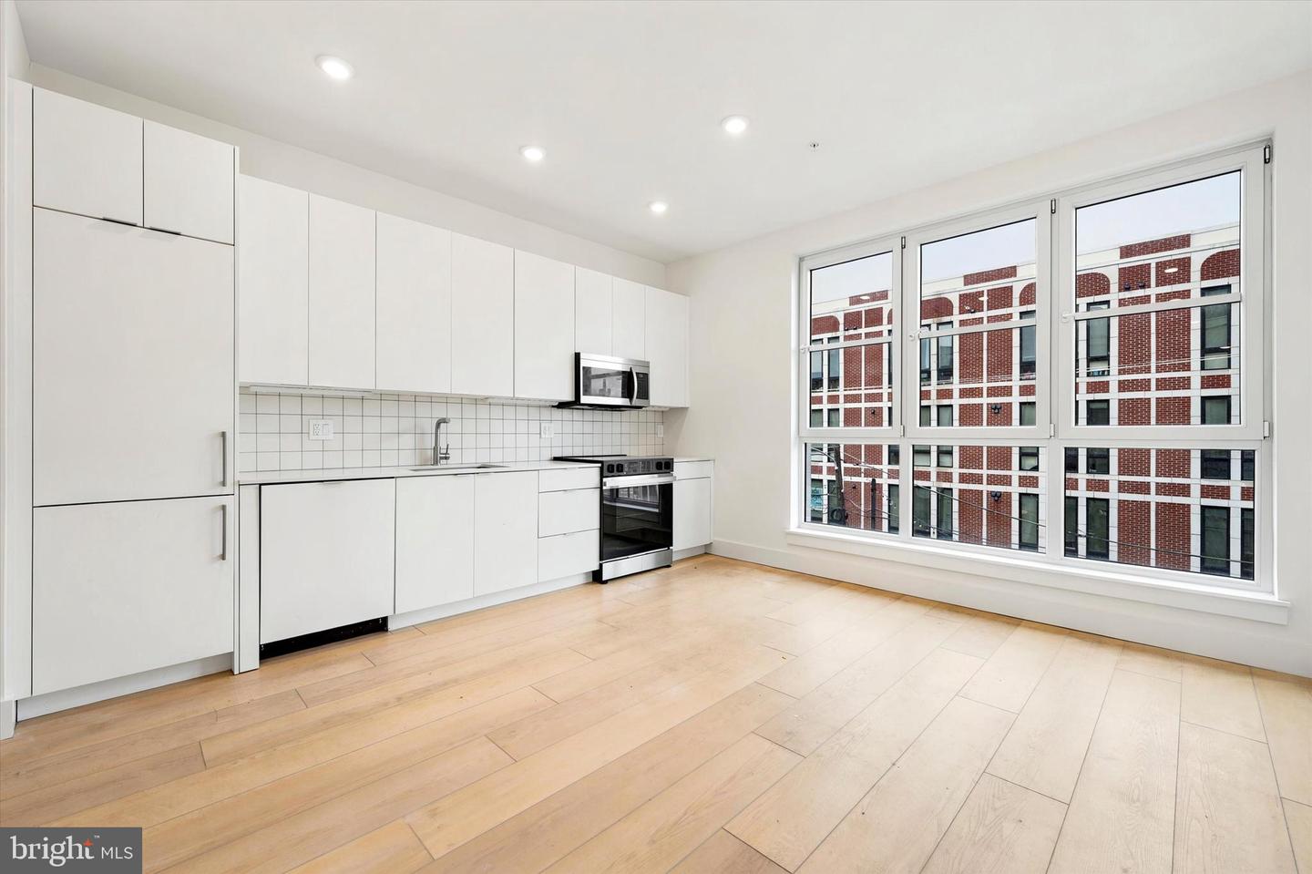 2406 Frankford Ave #14a Property Photo 9