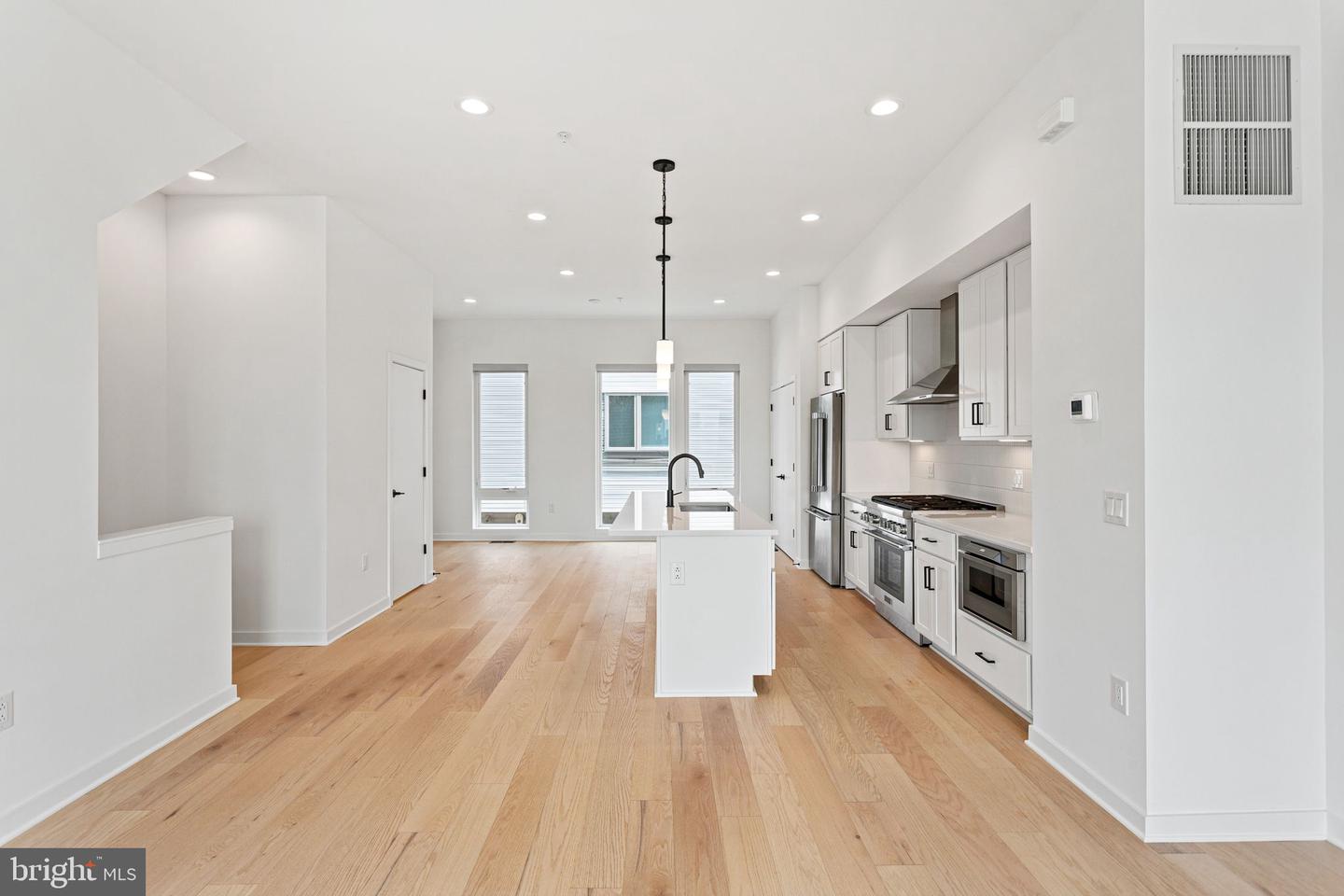 3023 Bridgeview Walk Property Photo 27