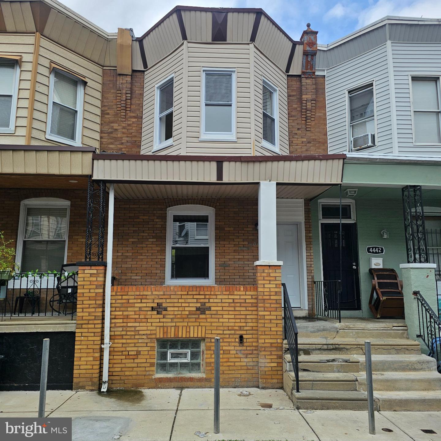 4440 N Chadwick St Property Photo 2