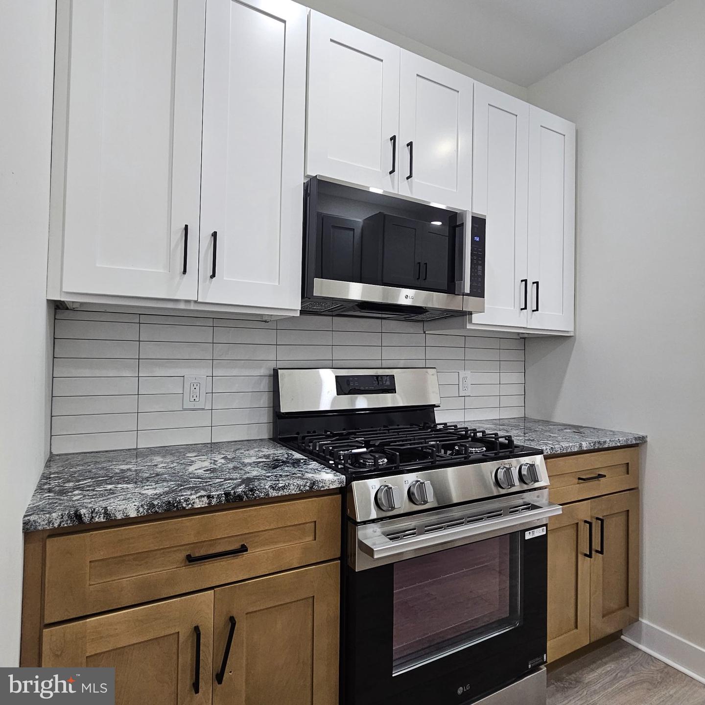 4440 N Chadwick St Property Photo 3
