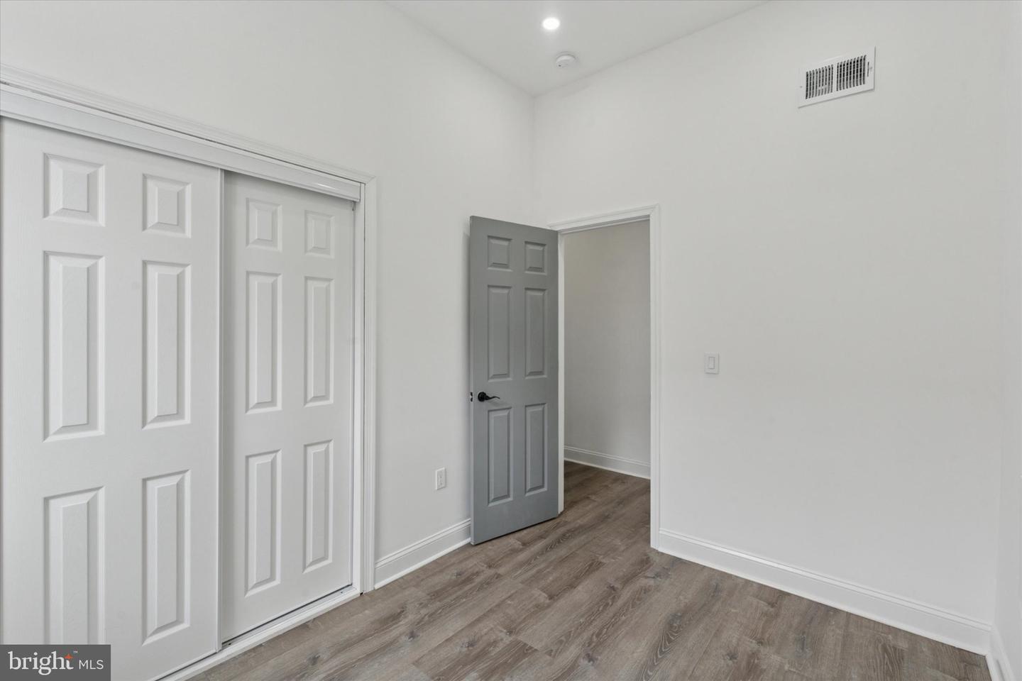 1625 S 22nd St #2 Property Photo 8