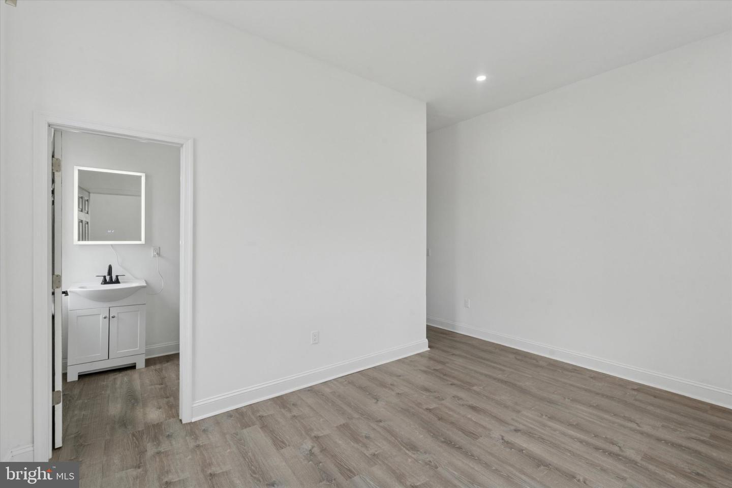 1625 S 22nd St #2 Property Photo 12