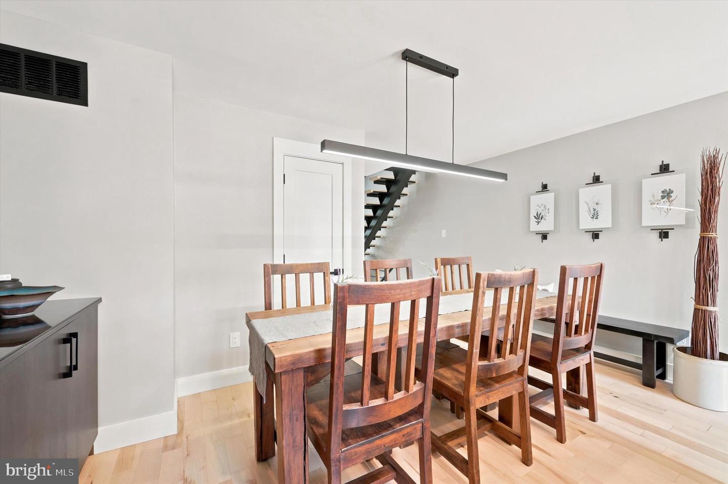 430 Brown St Property Photo 6