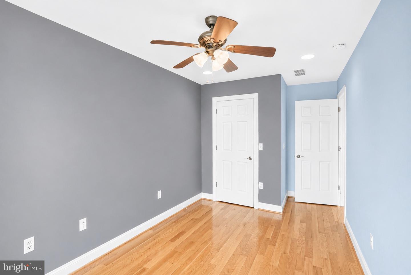 493 Harmon Rd #f Property Photo 20