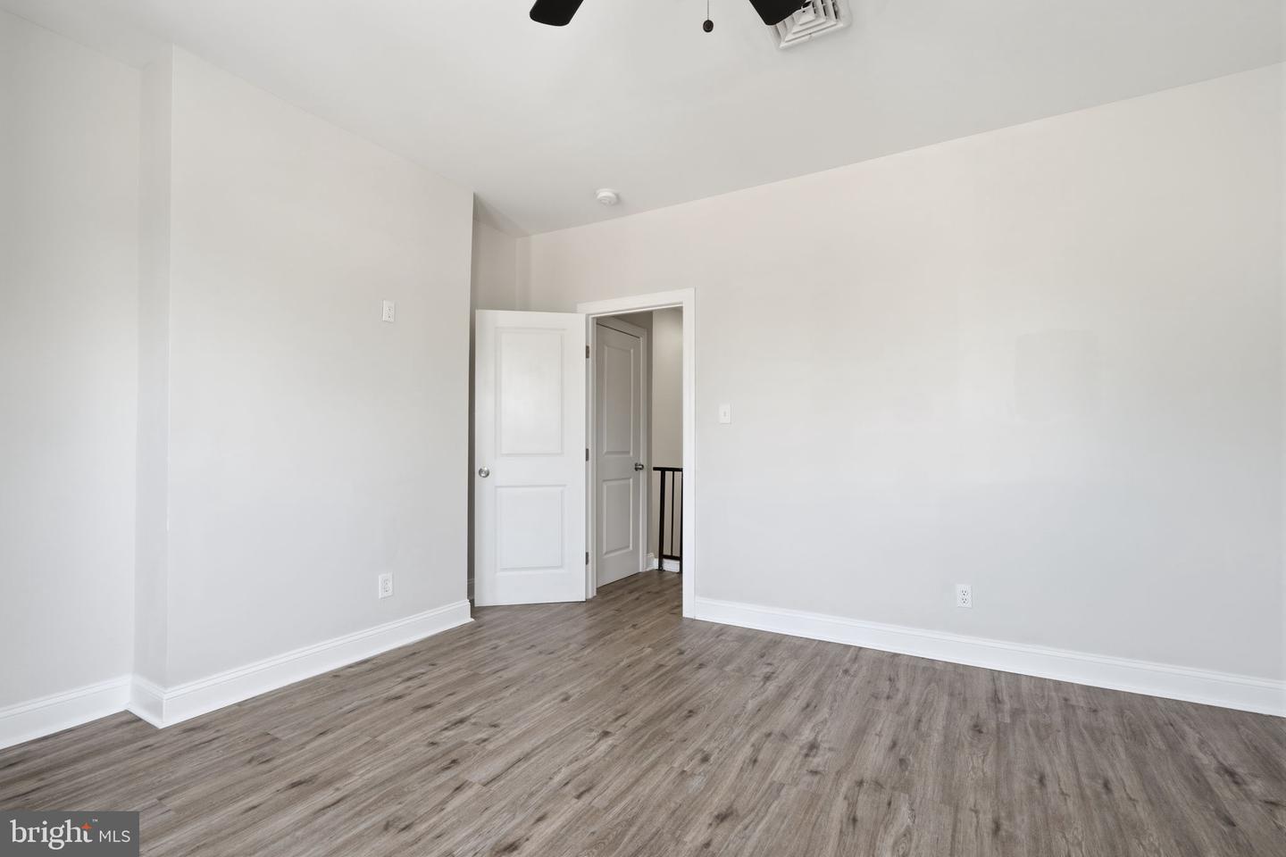 2023 S 60th St Property Photo 18