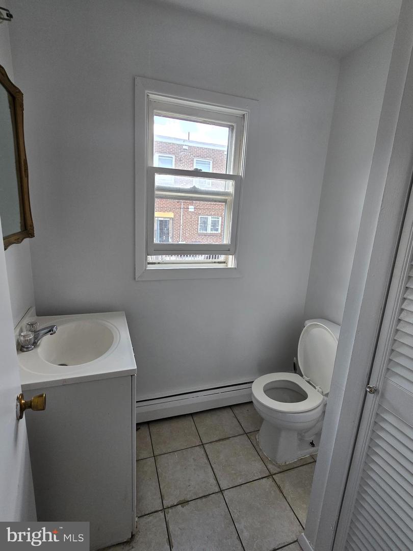 6410 Everett Ave Property Photo 9