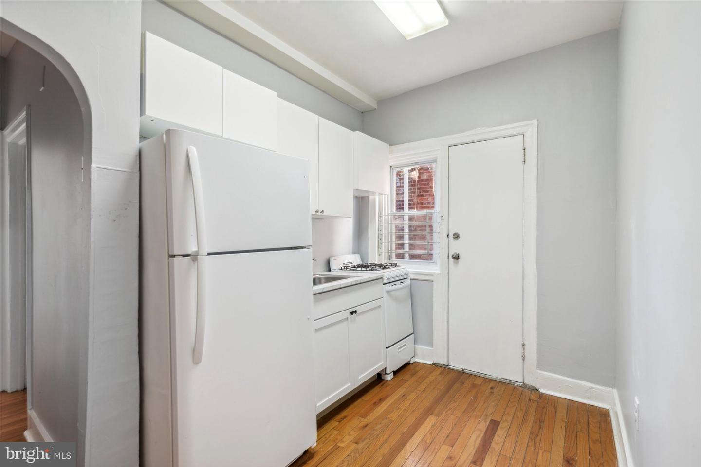 5236 Walnut St Property Photo 5