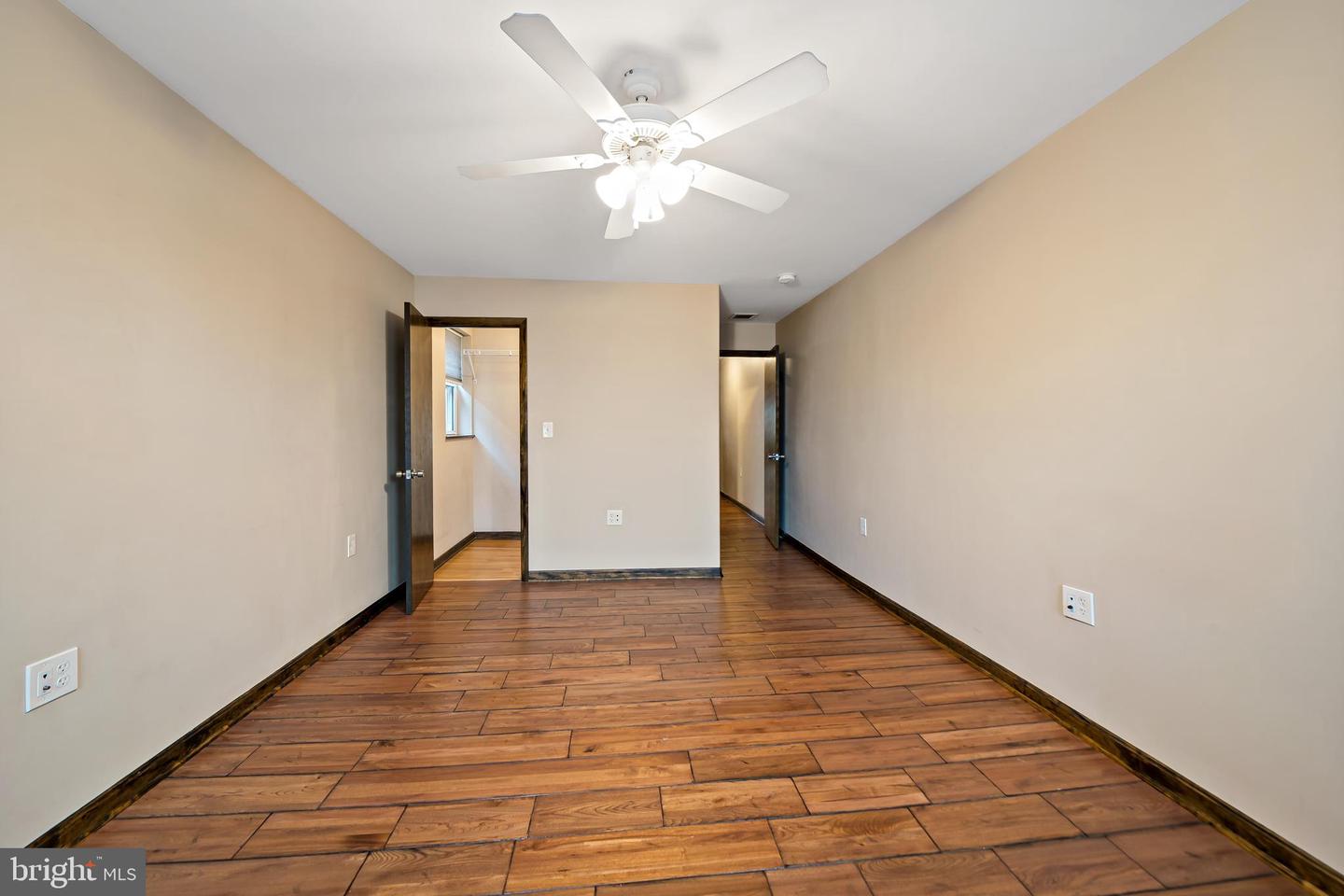 2116 S Broad St Property Photo 7