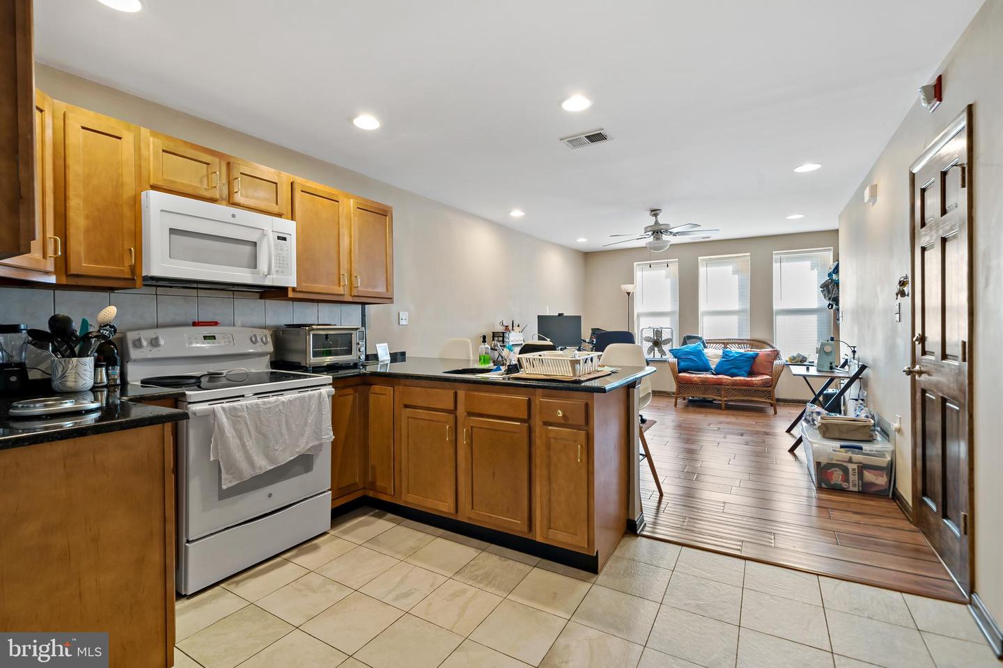 2116 S Broad St Property Photo 16