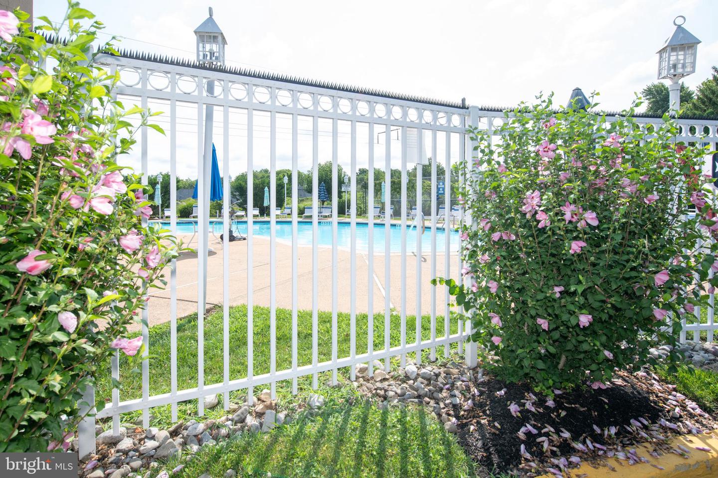 83 Bonnie Gellman Ct #d83 Property Photo 36