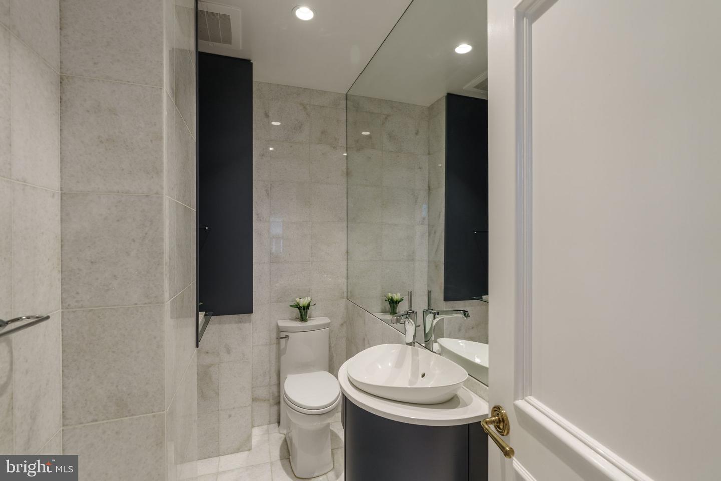 1901 Walnut St #20d Property Photo 29