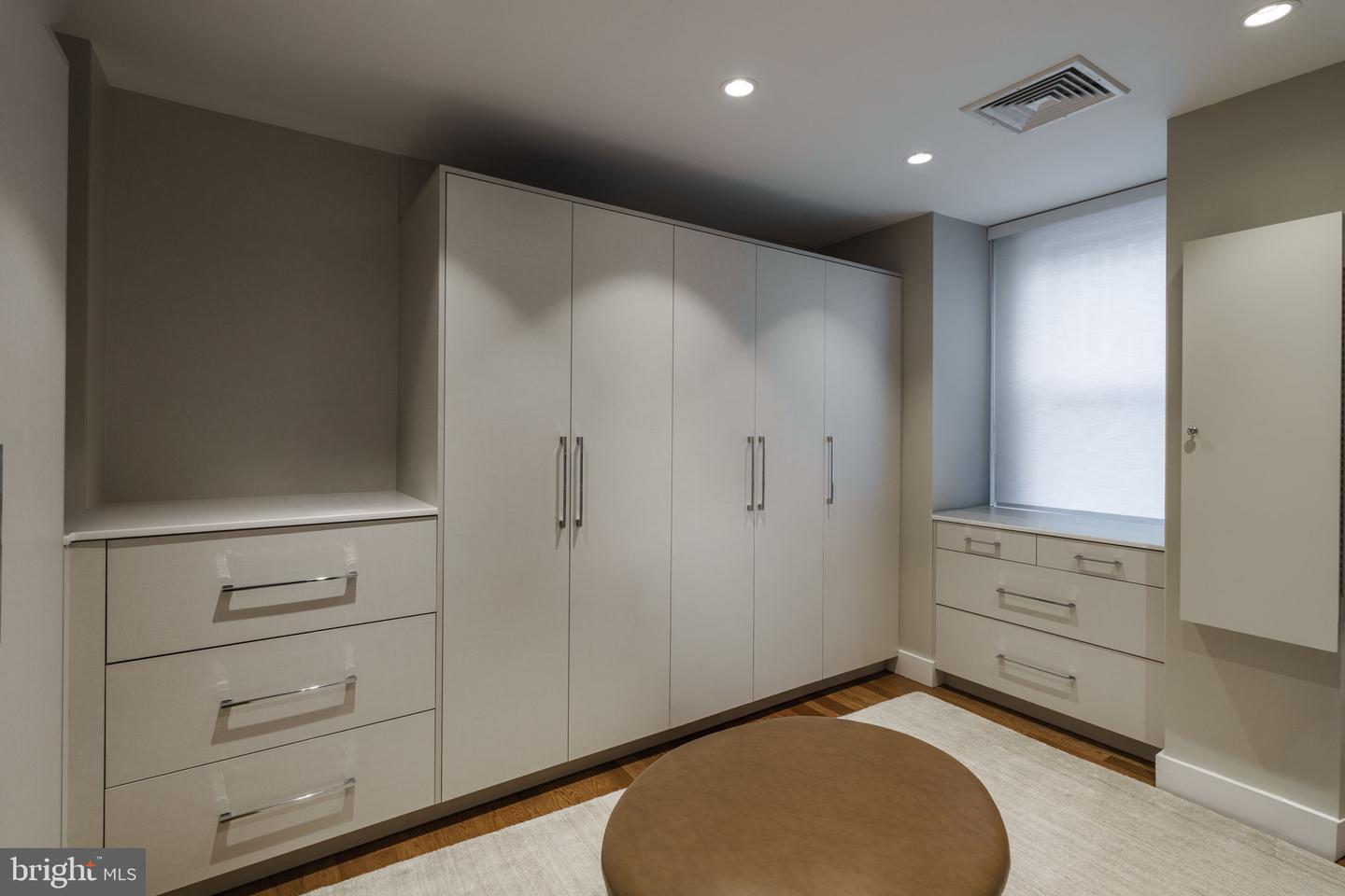 1901 Walnut St #20d Property Photo 43
