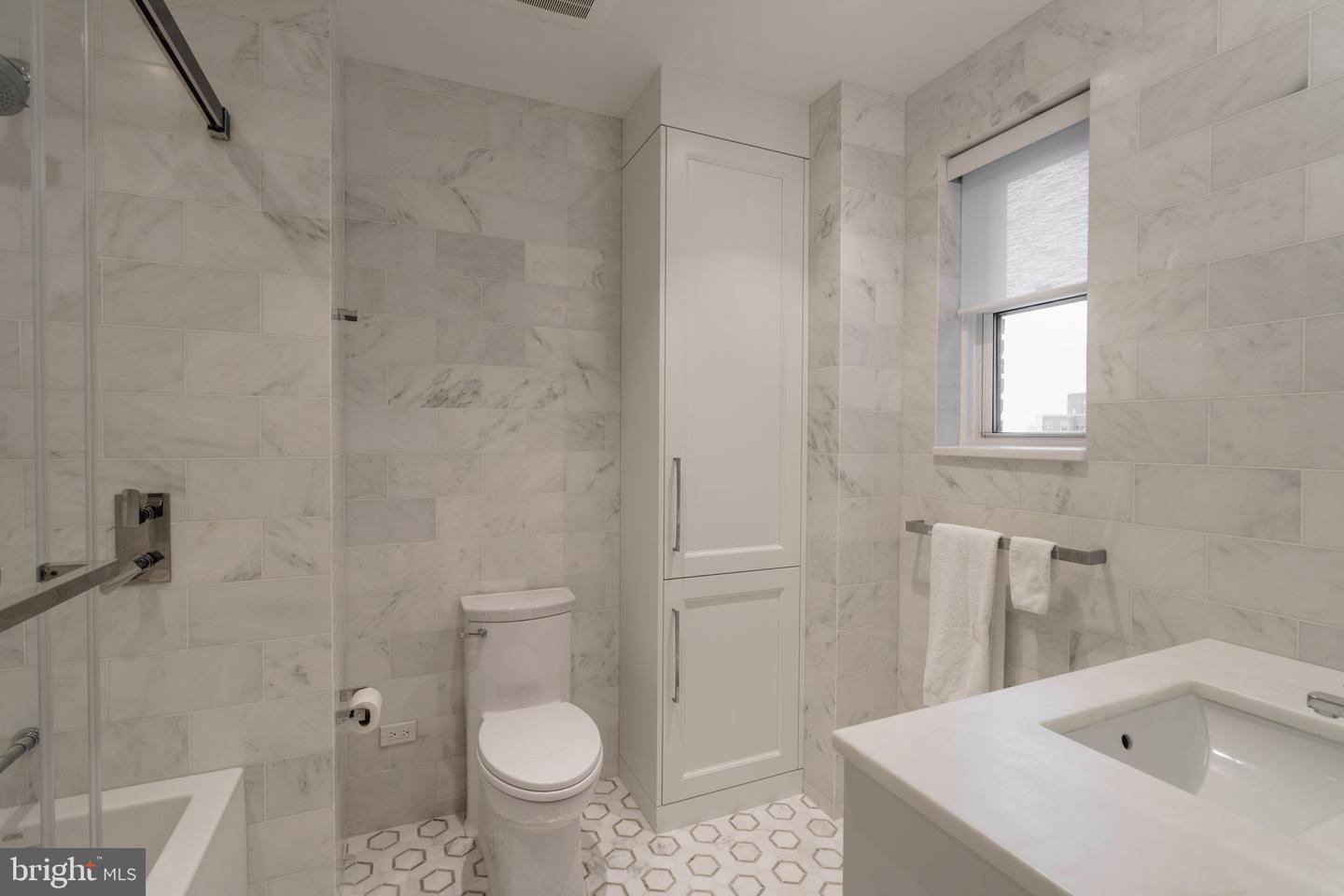 1901 Walnut St #20d Property Photo 51