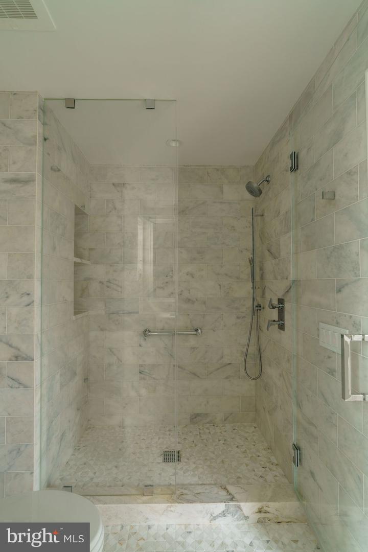 1901 Walnut St #20d Property Photo 55