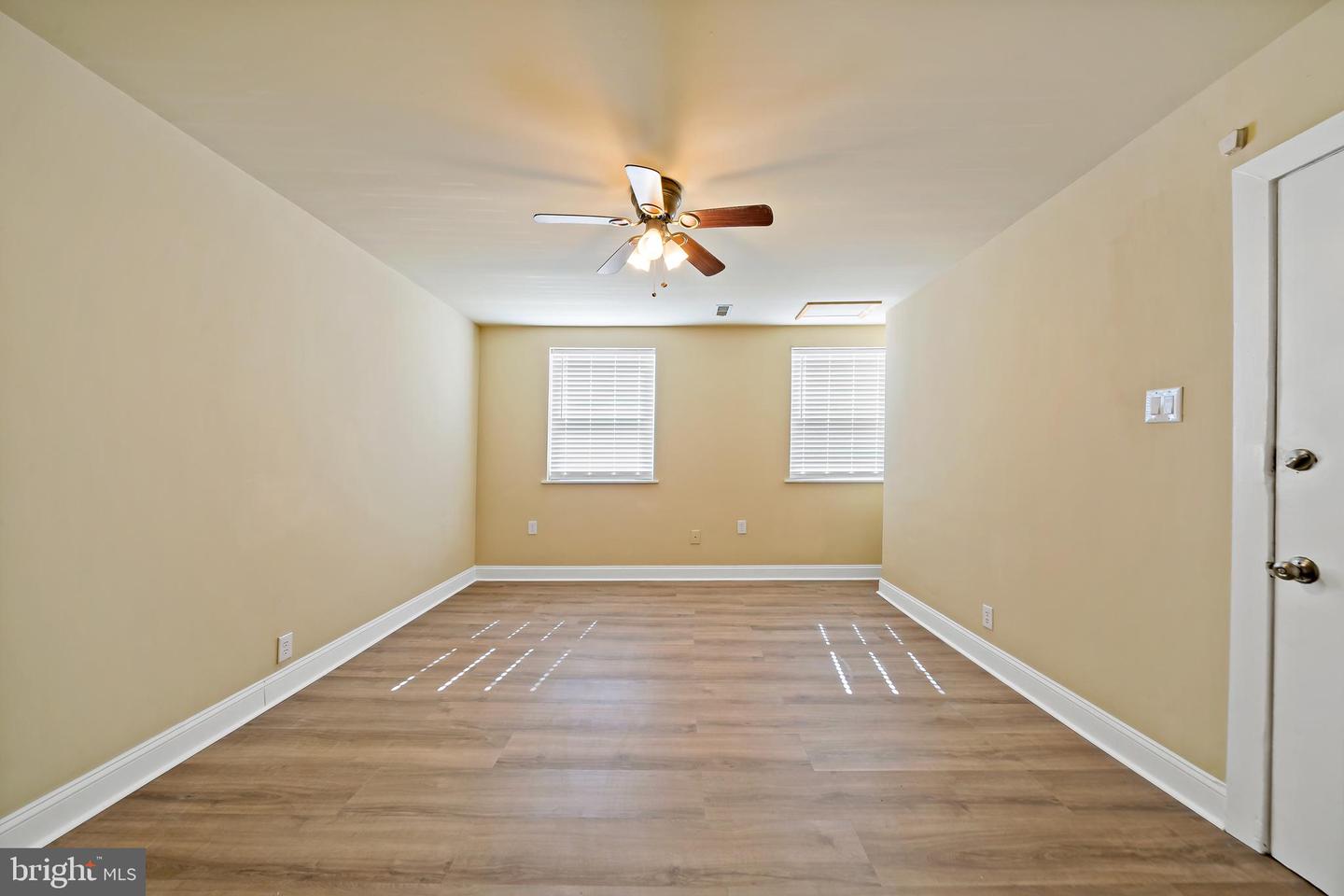 2118 S Broad St Property Photo 2