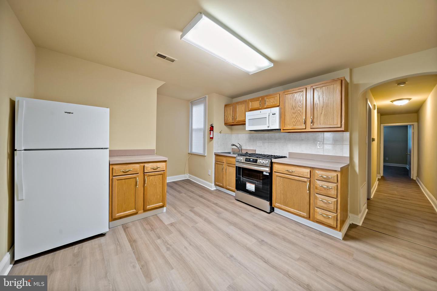 2118 S Broad St Property Photo 5