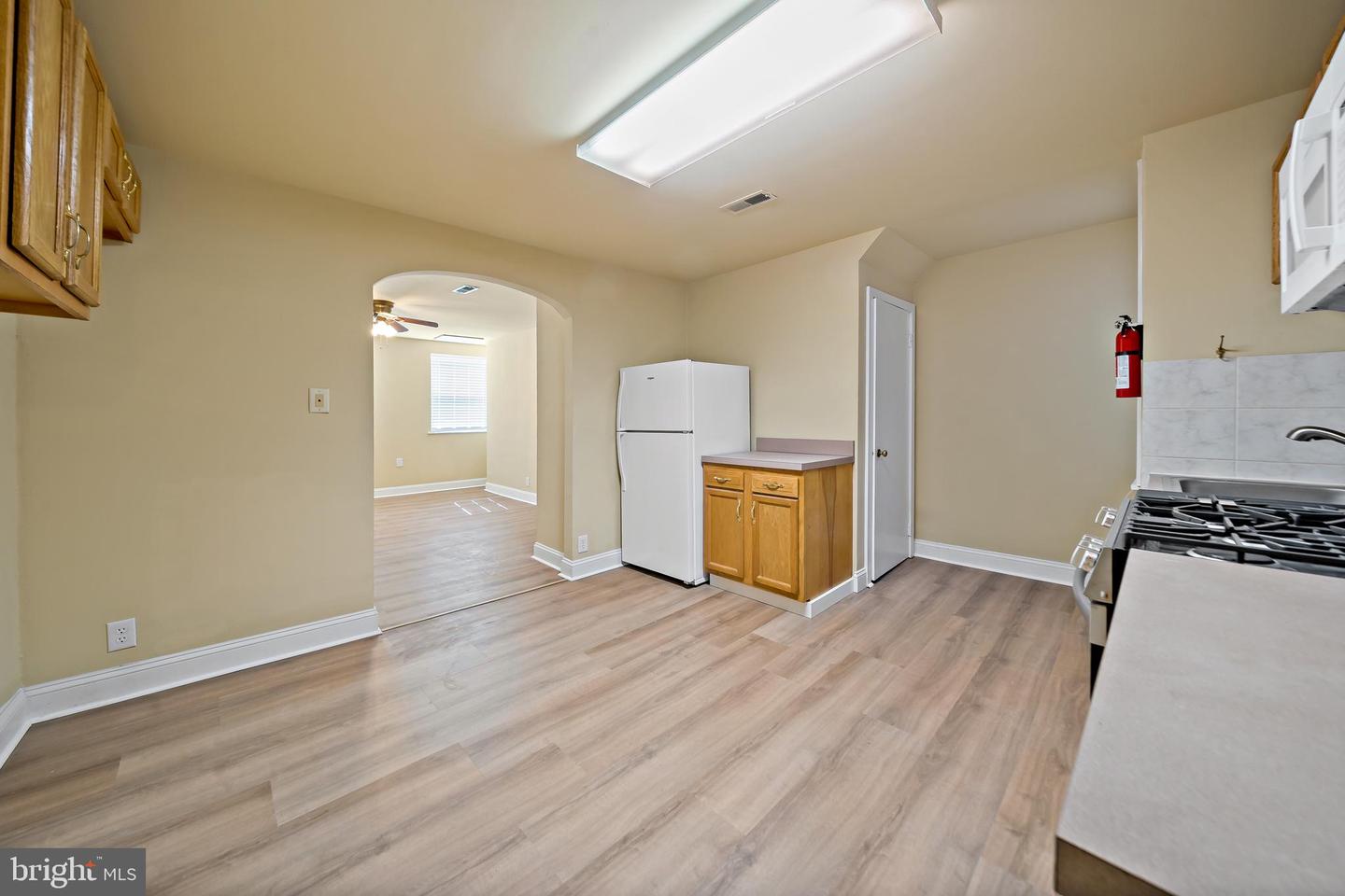 2118 S Broad St Property Photo 6