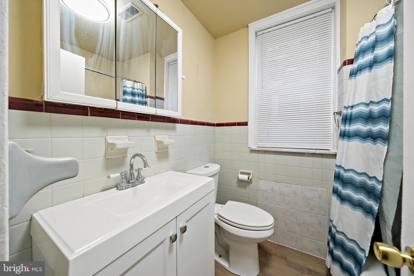 2118 S Broad St Property Photo 9