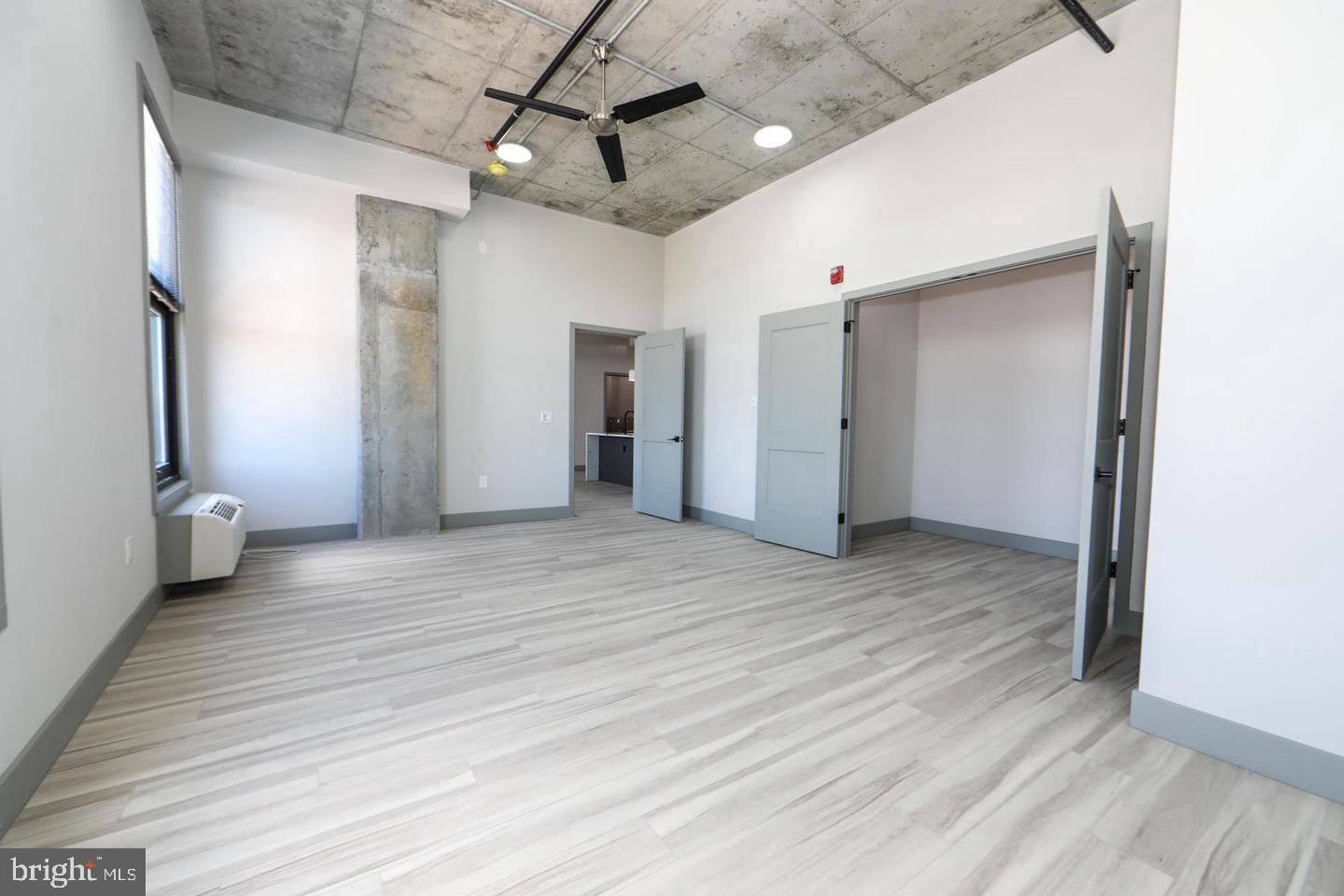1810 E Venango St #103 Property Photo 8