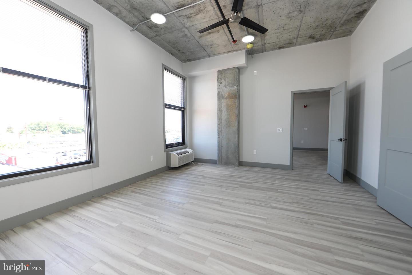 1810 E Venango St #103 Property Photo 12