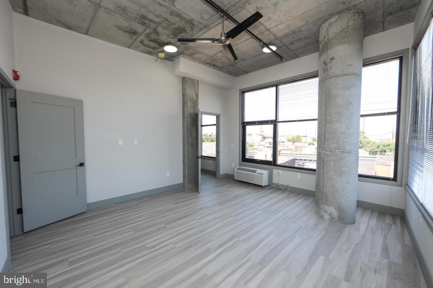 1810 E Venango St #103 Property Photo 16