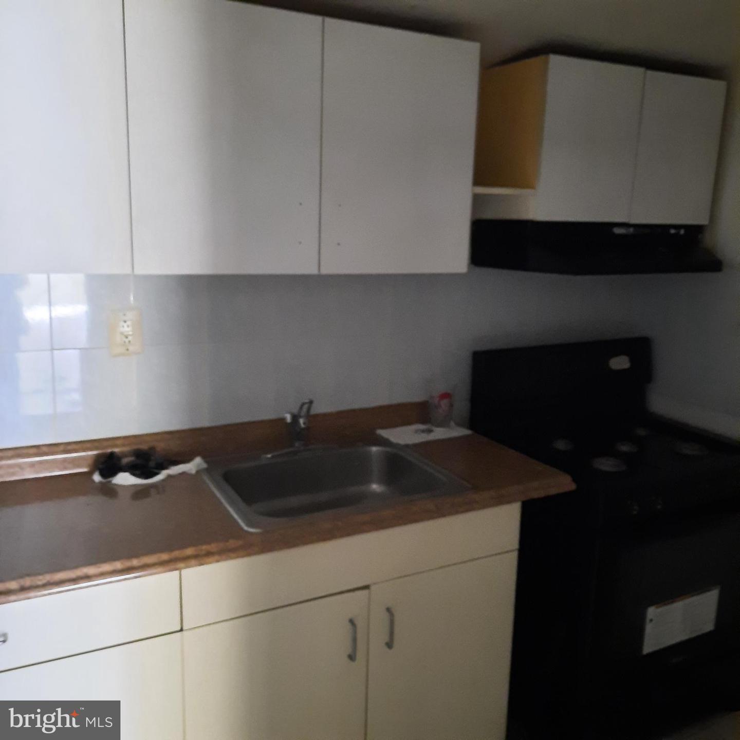 2522 Potter St Property Photo 2