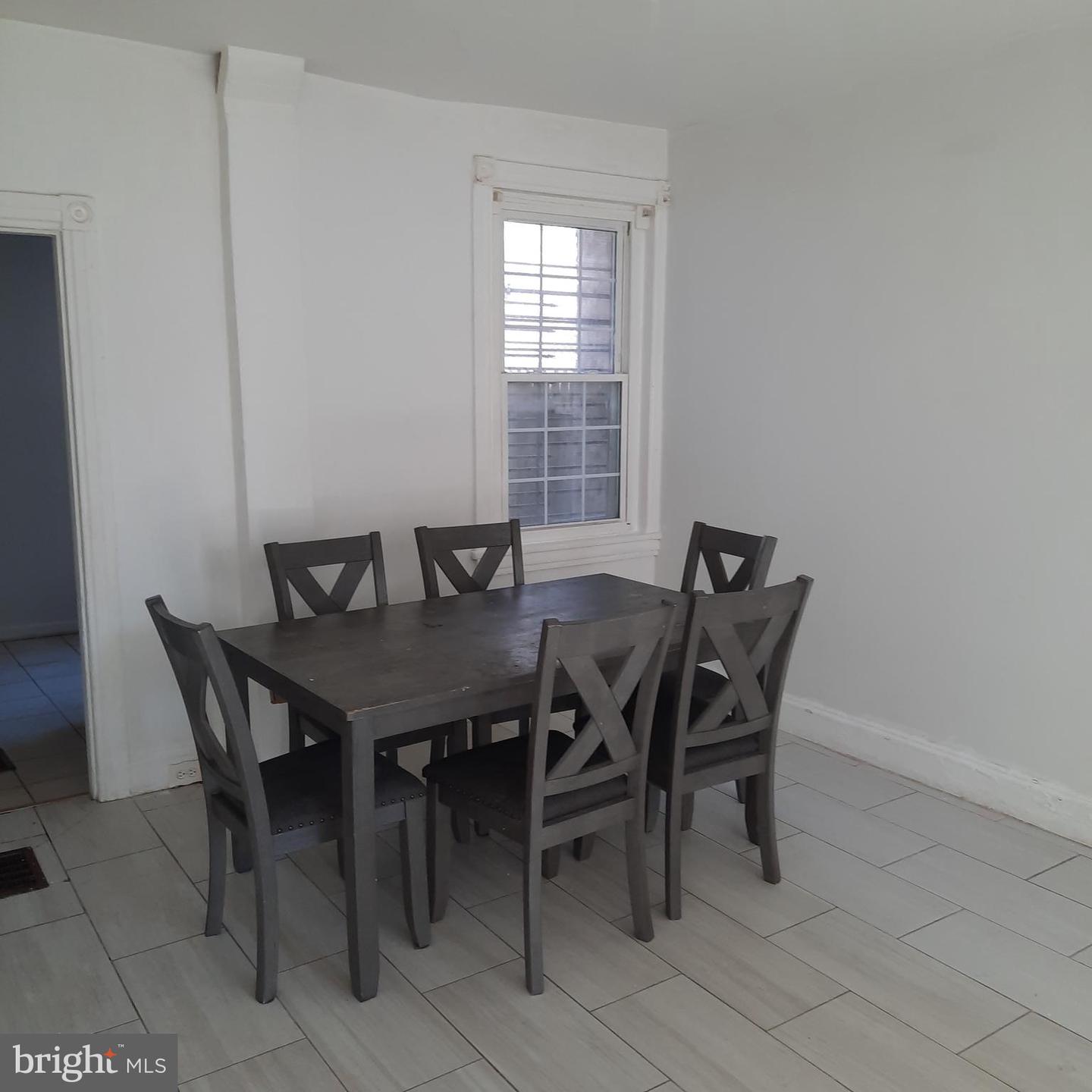 2522 Potter St Property Photo 3