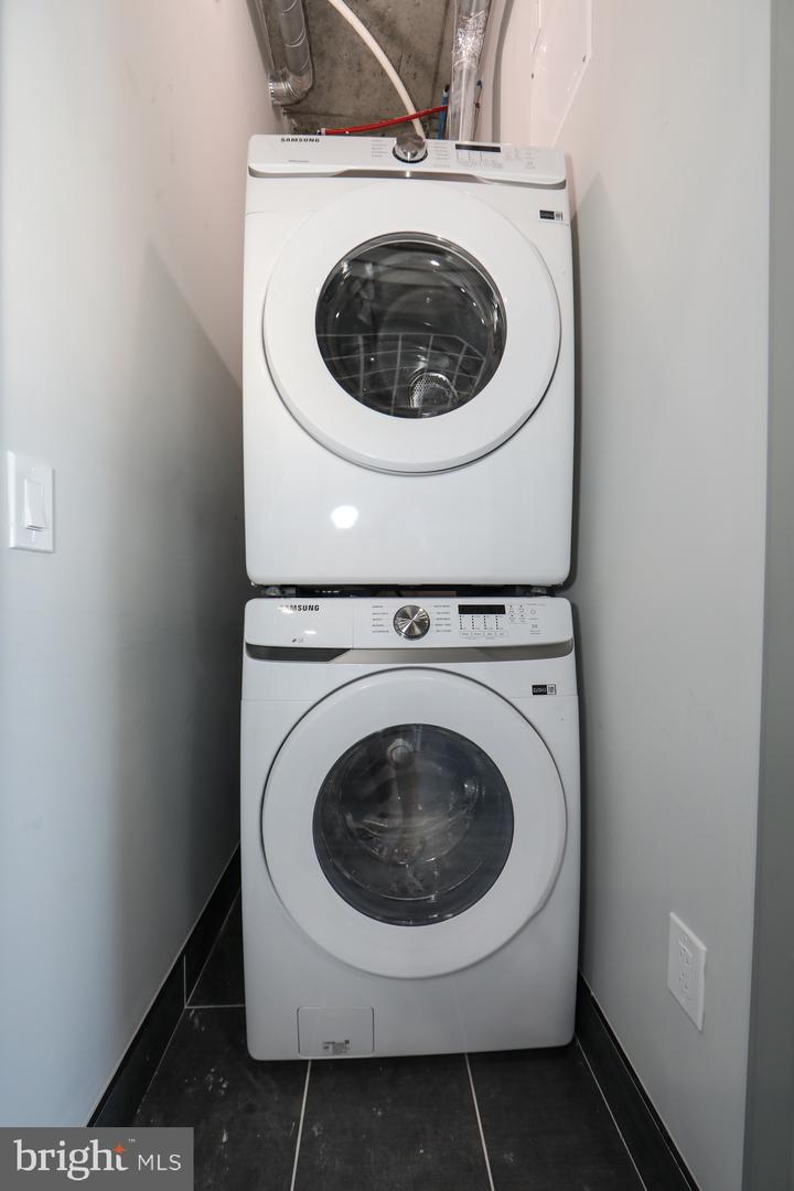 1810 E Venango St #505 Property Photo 7