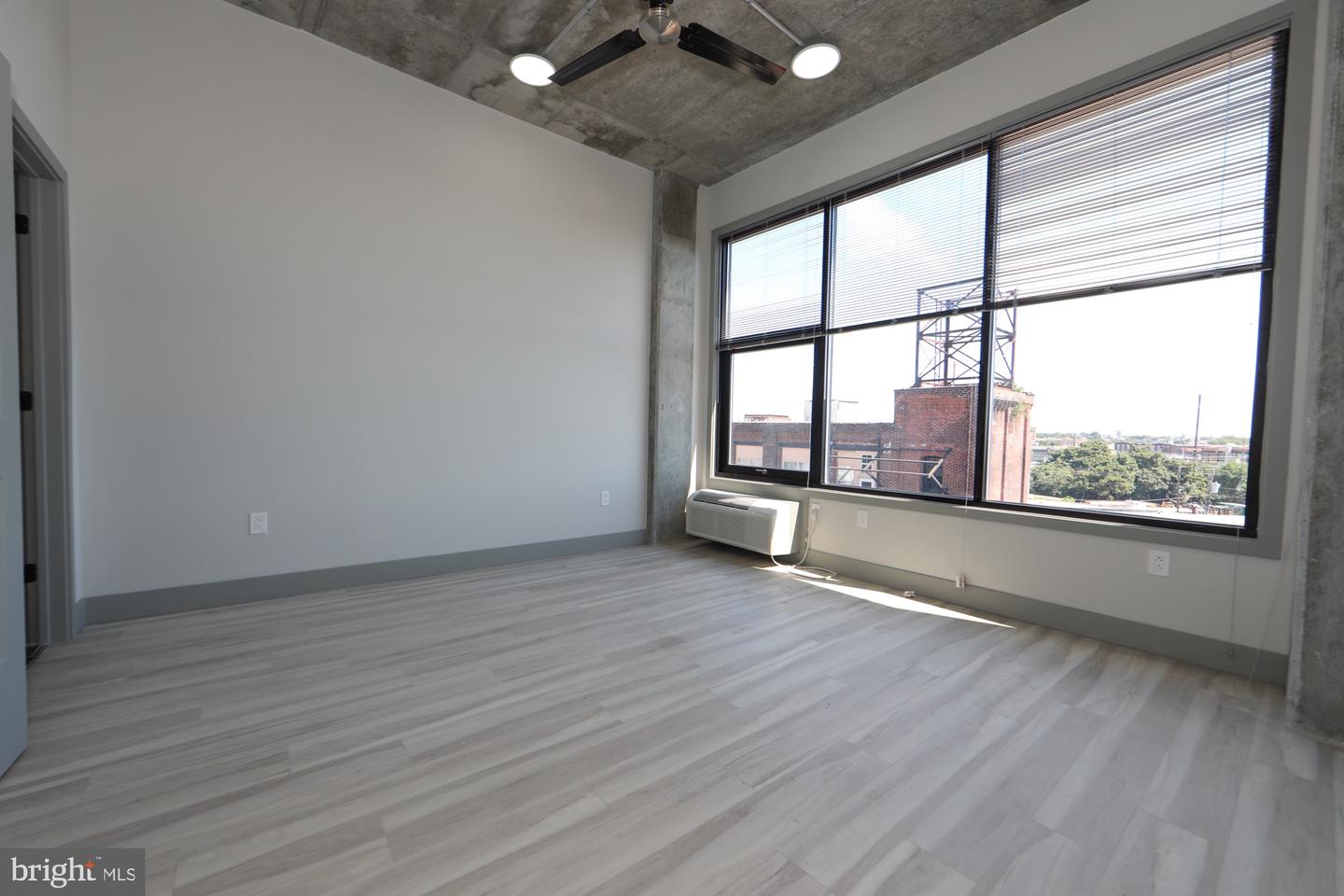 1810 E Venango St #505 Property Photo 16