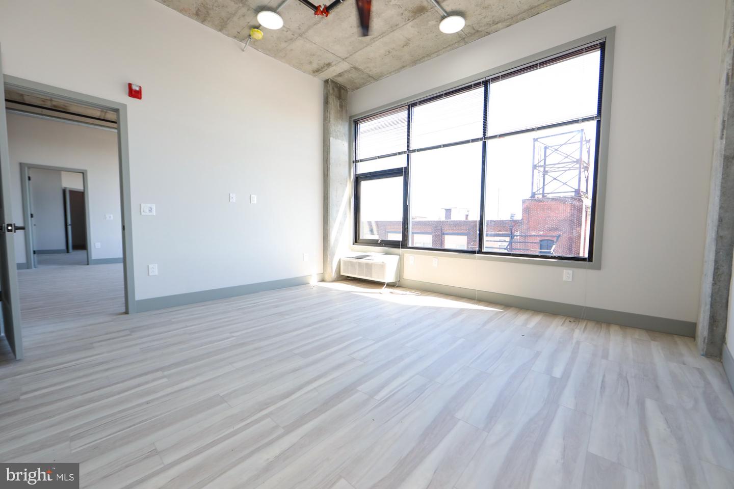 1810 E Venango St #202 Property Photo 13